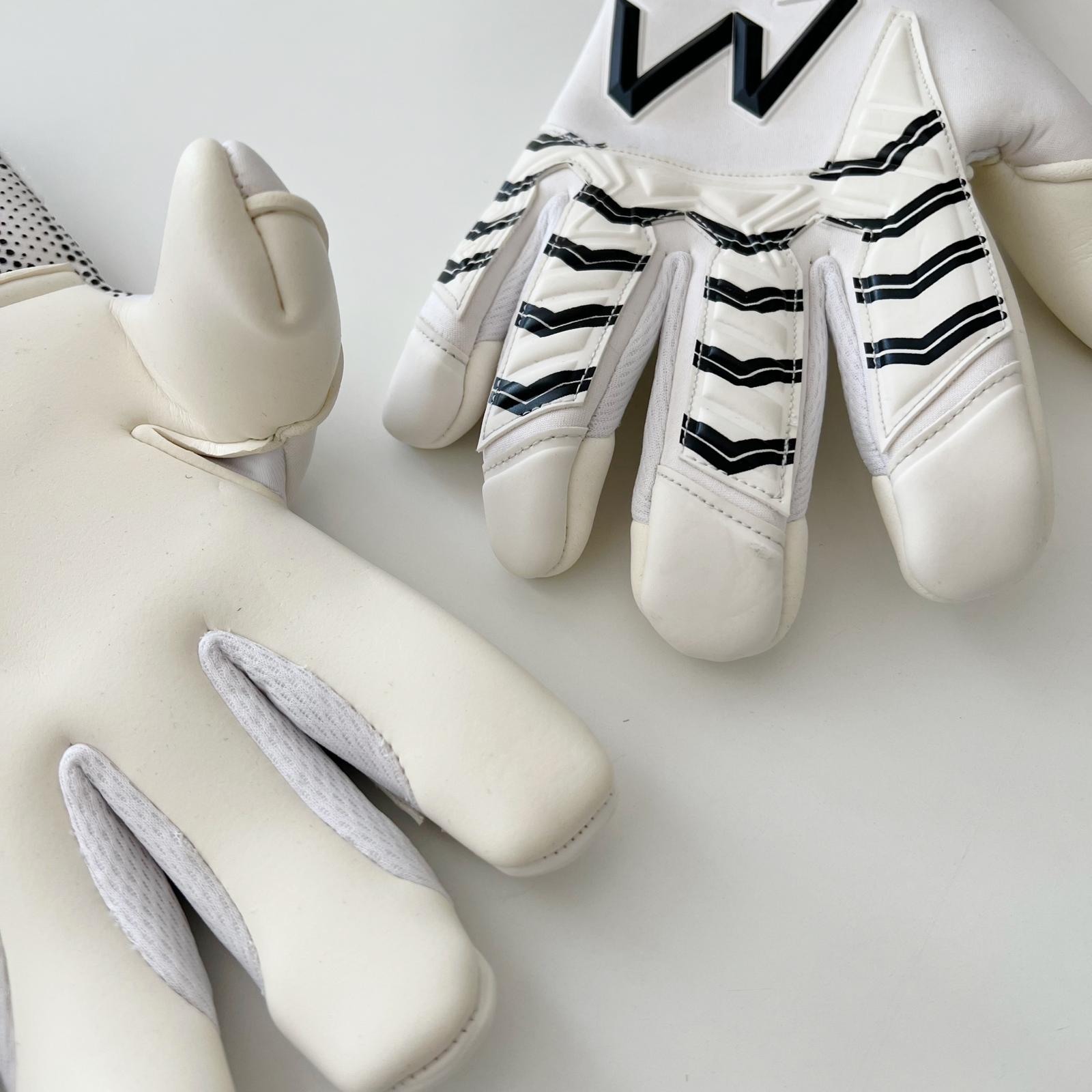 ISU Gecko Pro goalkeeper gloves finger detail and backhand close-up – AM Gloves