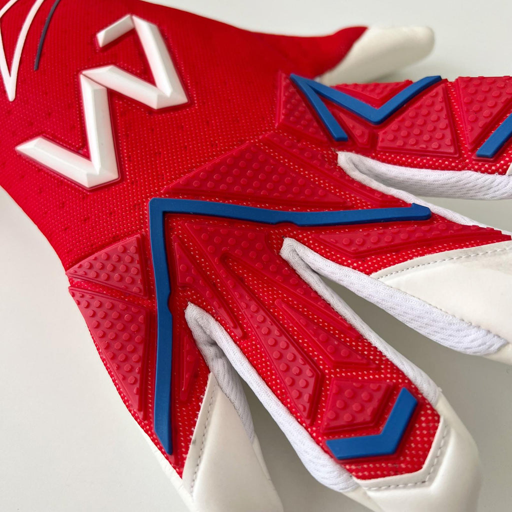 Venum Pro Contact goalkeeper gloves red white blue backhand texture and AM logo close-up – AM Gloves