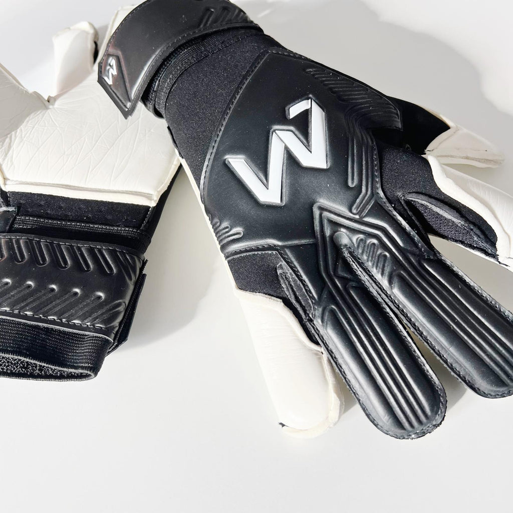 AM KUU Hybrid 2.0 goalkeeper gloves black white pair palm and backhand view – AM Gloves